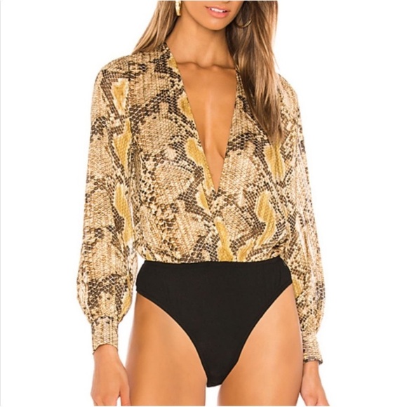 Superdown Revolve Aliza Snakeskin Pattern Bodysuit Sheer Long Sleeve XS - Picture 3 of 6